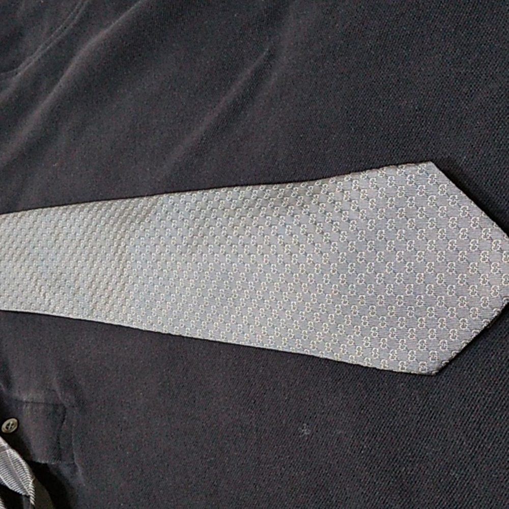 Gucci men's tie in grey